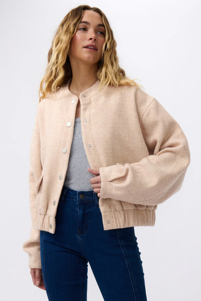 Kireina | Peyton Bomber | Beige Soft Pink